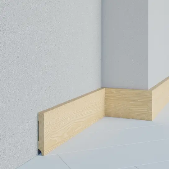 Beperkte Voorraad Gladde plint - Grenen - 15 x 90 mm